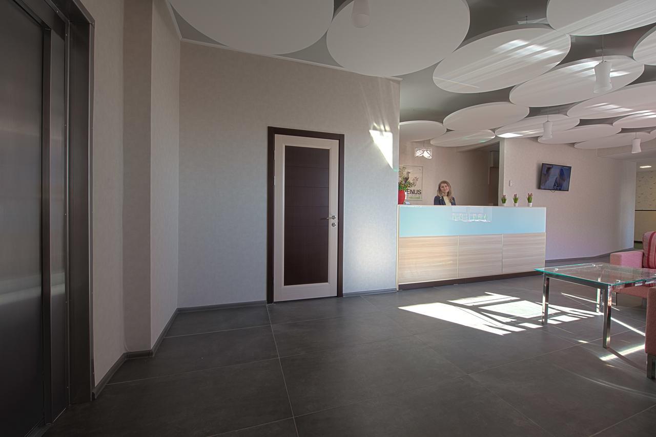 Advenus Hotel Lviv Exterior photo